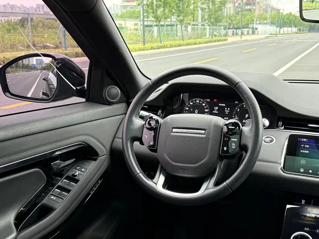Land Rover Evoque 2020 — фото 7
