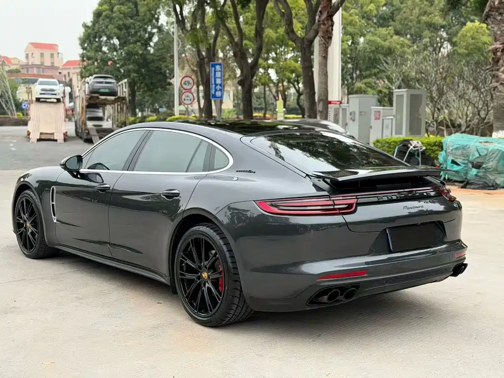 Porsche Panamera 2019 — фото 7