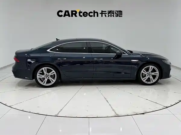 Audi A7L 2023