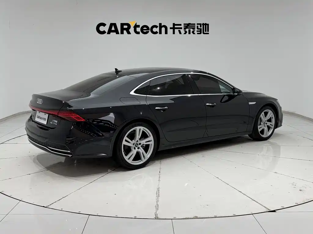 Audi A7L 2023 — фото 5