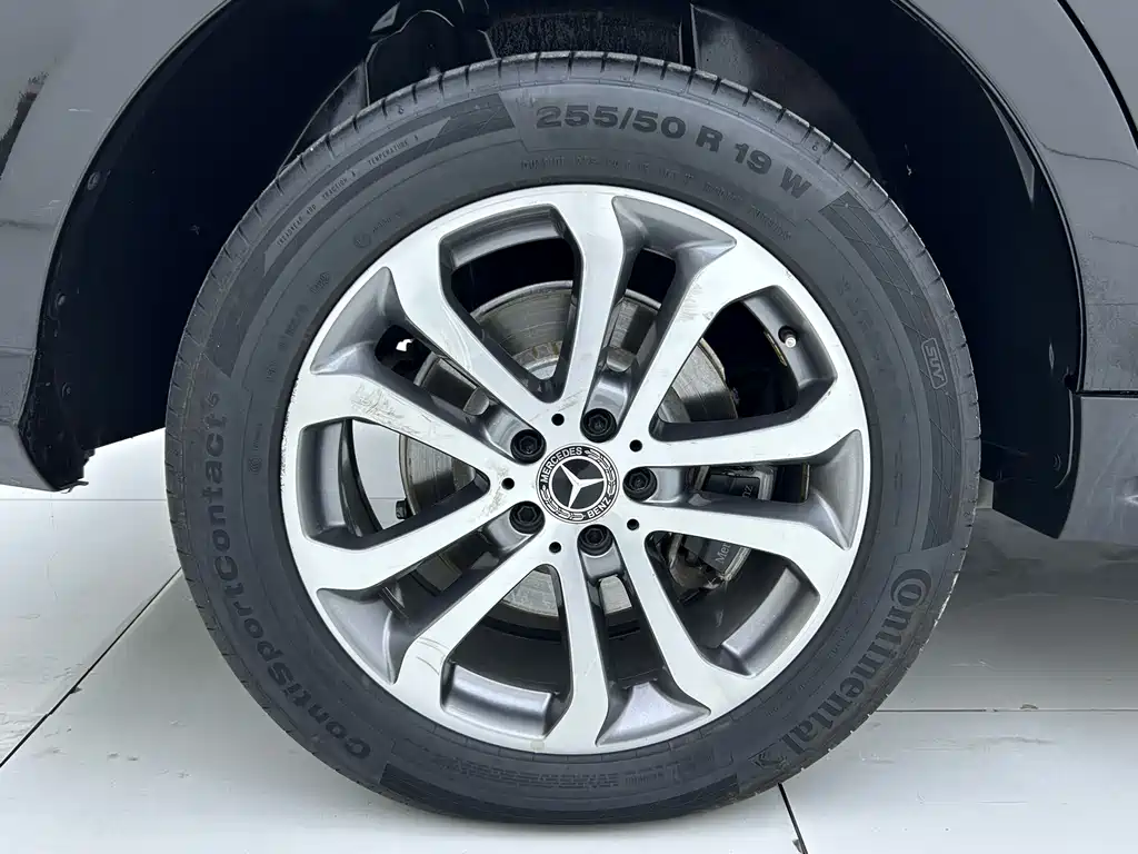 Mercedes-Benz GLE 2017 — фото 25