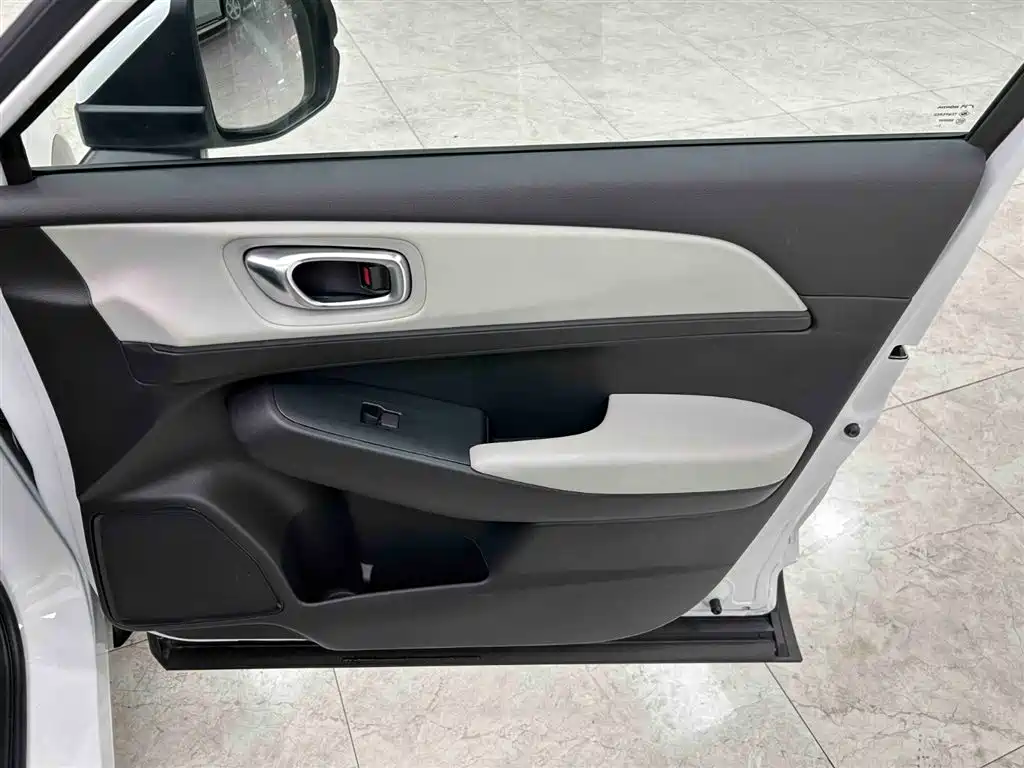 Honda Vezel 2022 — фото 13