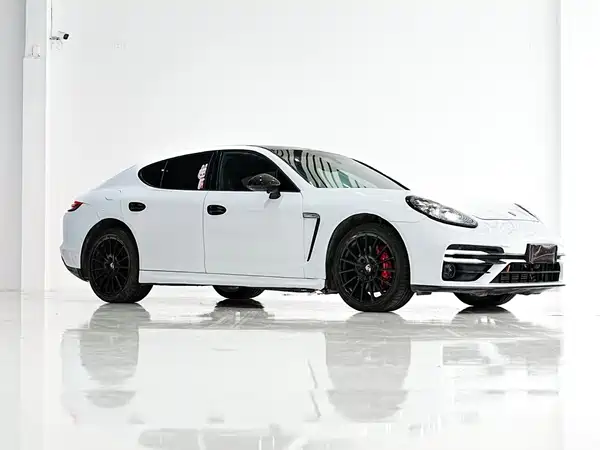 Porsche Panamera 2012