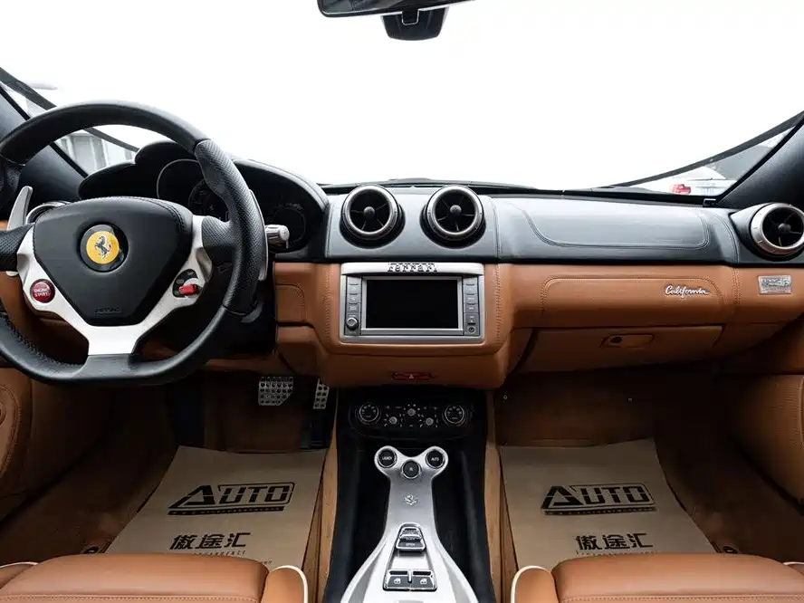 Ferrari California T 2010 — фото 7