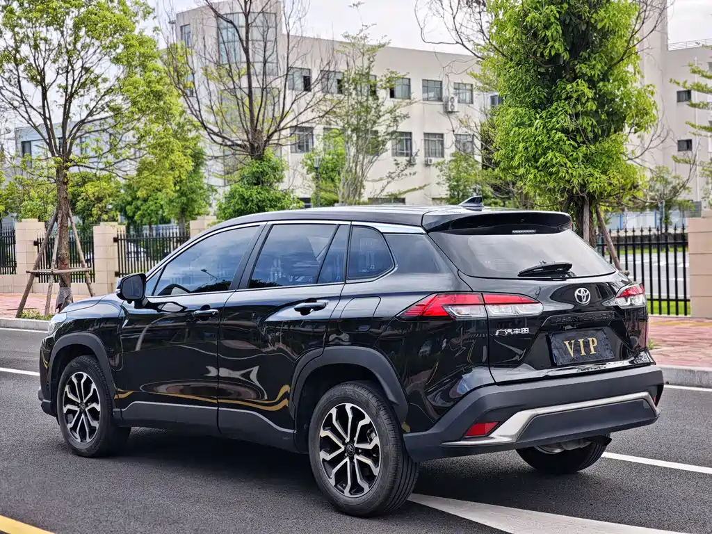 Toyota Frontlander 2024