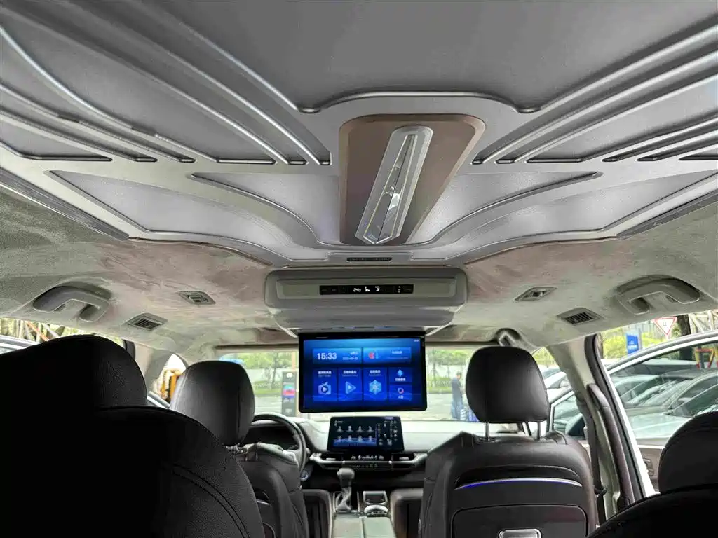 Toyota Sienna 2022 — фото 32