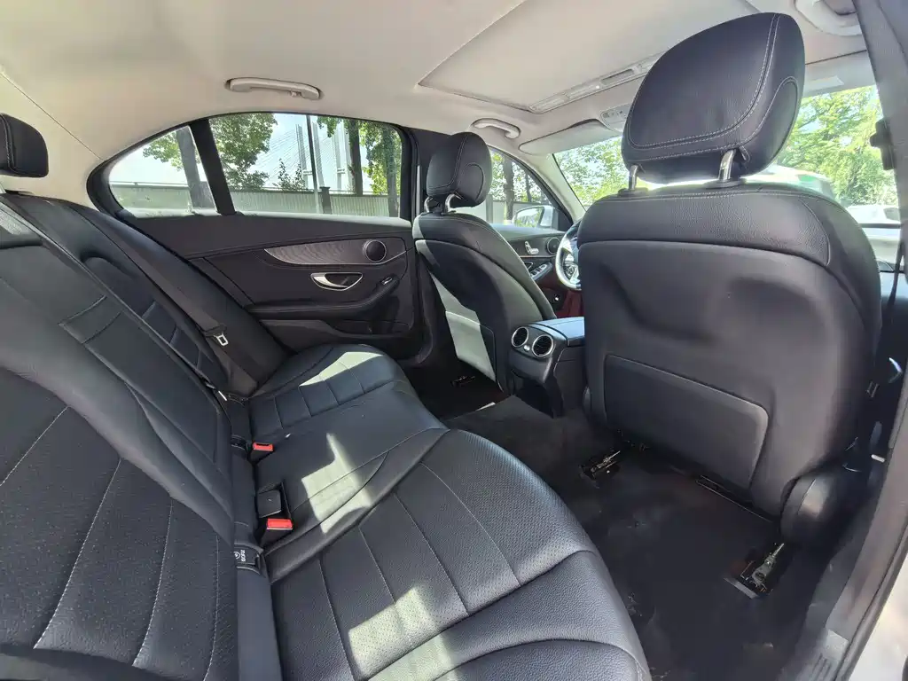 Mercedes-Benz C-Class 2016