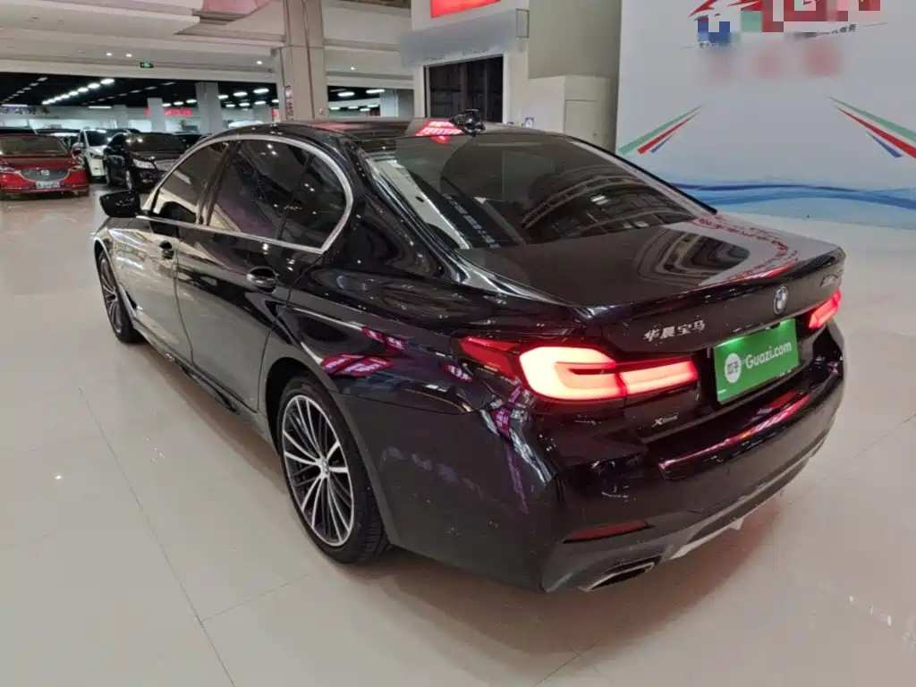 BMW 5 Series 2021
