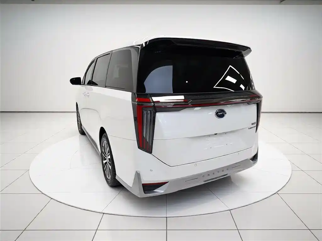 GAC Motor Trumpchi M8 2023 — фото 5