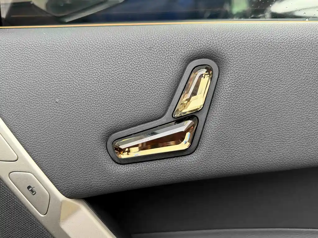 BMW iX 2022 — фото 19