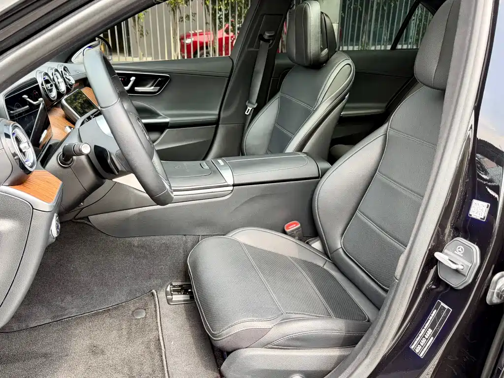 Mercedes-Benz C-Class 2022 — фото 14
