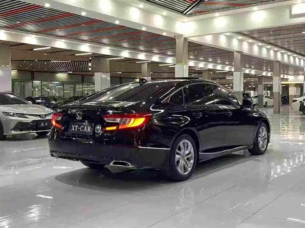 Honda Accord 2021 — фото 7