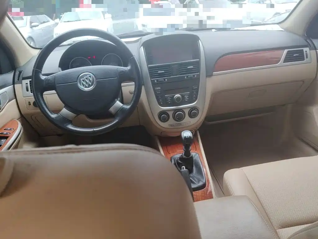 Buick Excelle 2014 — фото 10