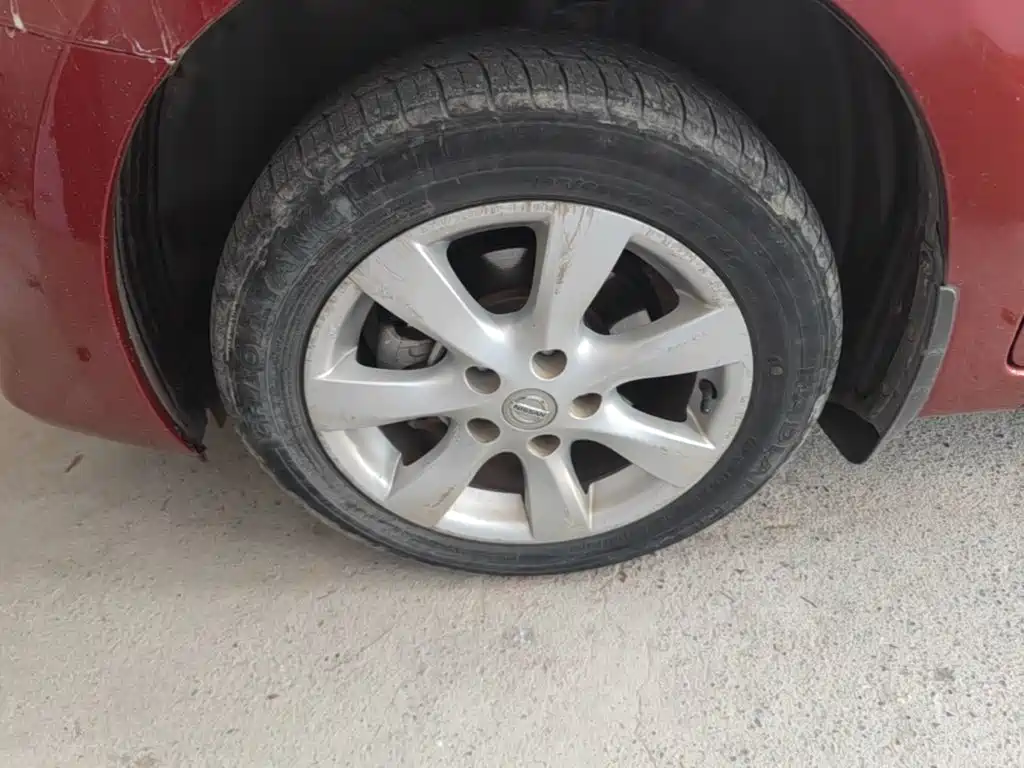 Nissan Tiida 2015 — фото 23