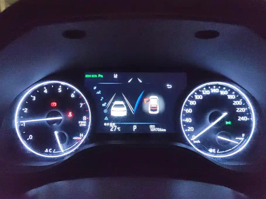 Toyota Avalon 2020 — фото 14