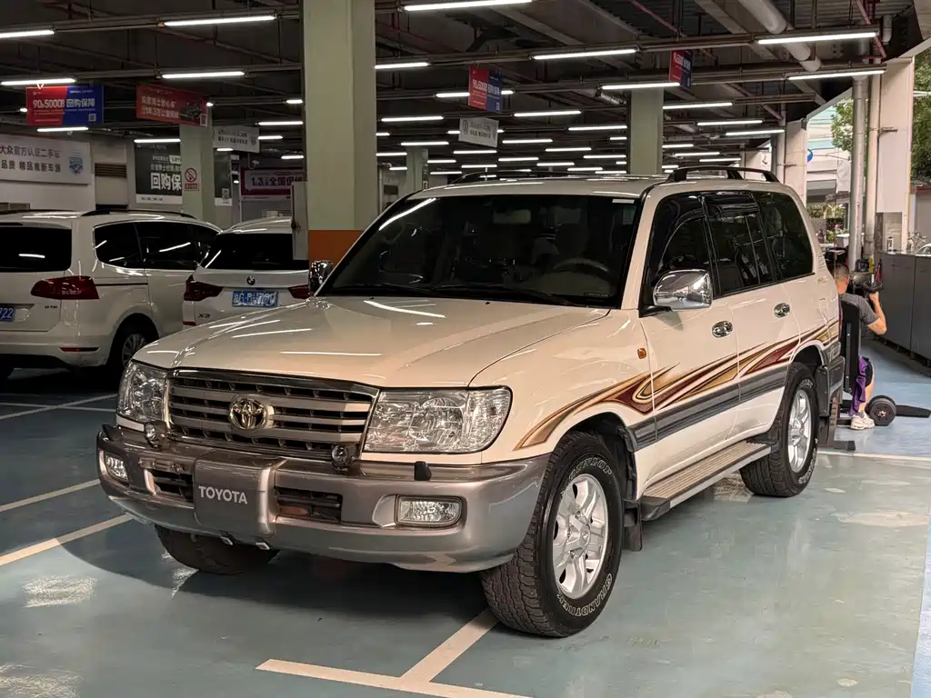 Toyota Land Cruiser 2006 — фото 2