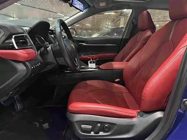 Toyota Camry 2019