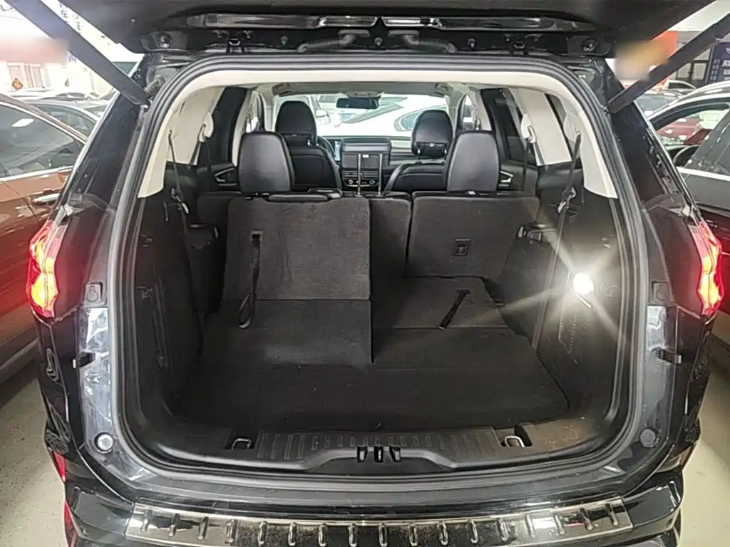 Ford Edge 2022 — фото 19