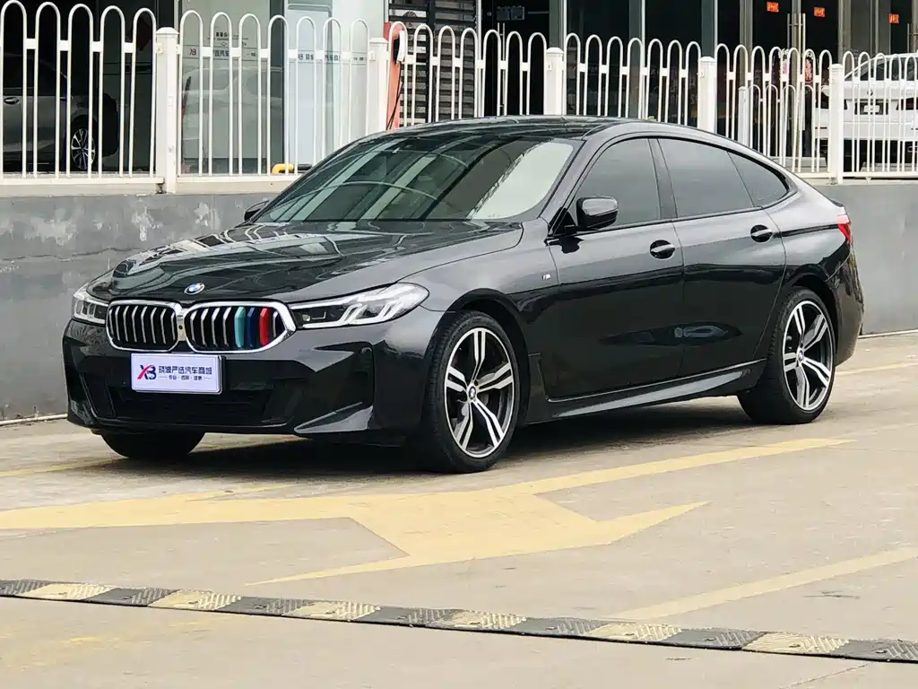 BMW 6 Series GT 2021 — фото 1