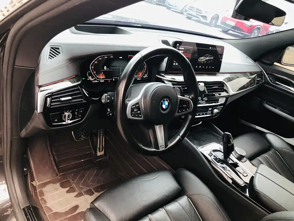 BMW 6 Series GT 2021 — фото 12