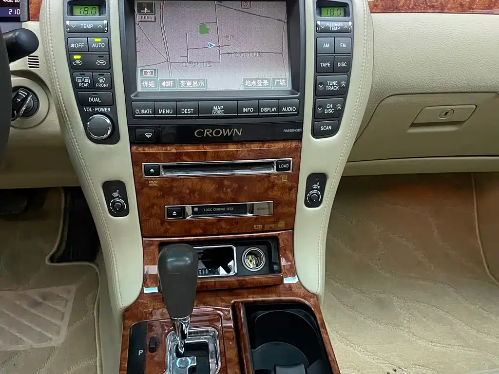 Toyota Crown 2008 — фото 11
