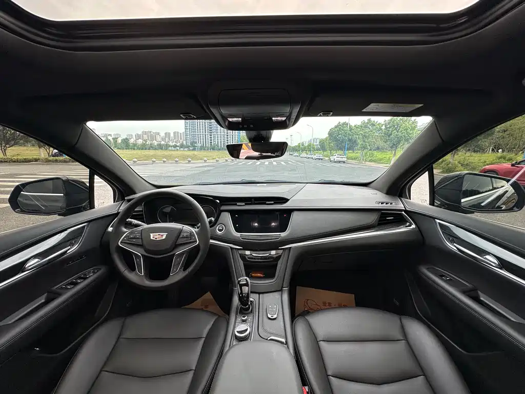 Cadillac XT5 2020 — фото 14
