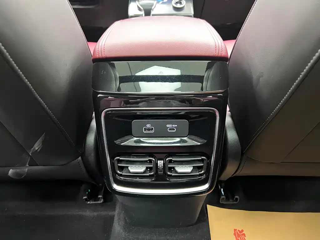 Jetour X70 C-DM 2024 — фото 19