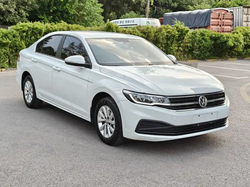 Volkswagen Bora 2021