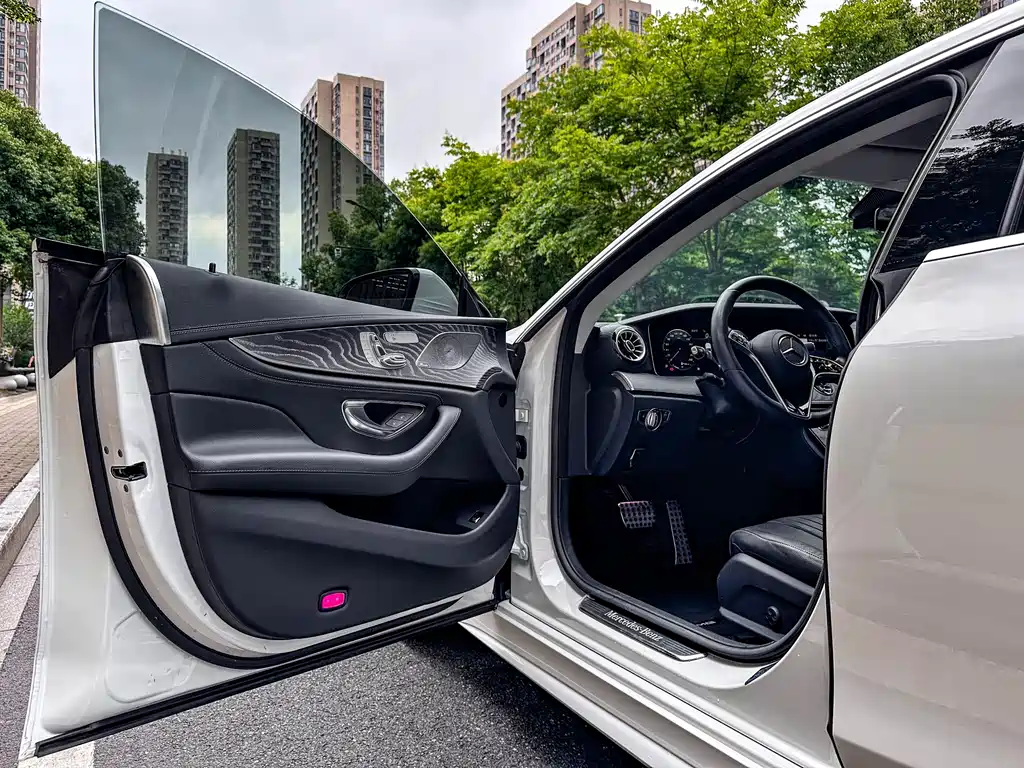 Mercedes-Benz CLS 2023 — фото 12
