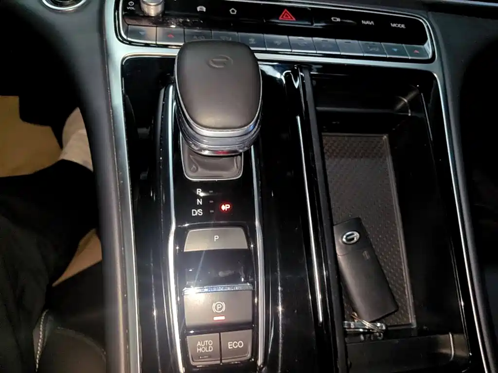 GAC Motor Trumpchi M8 2022 — фото 14