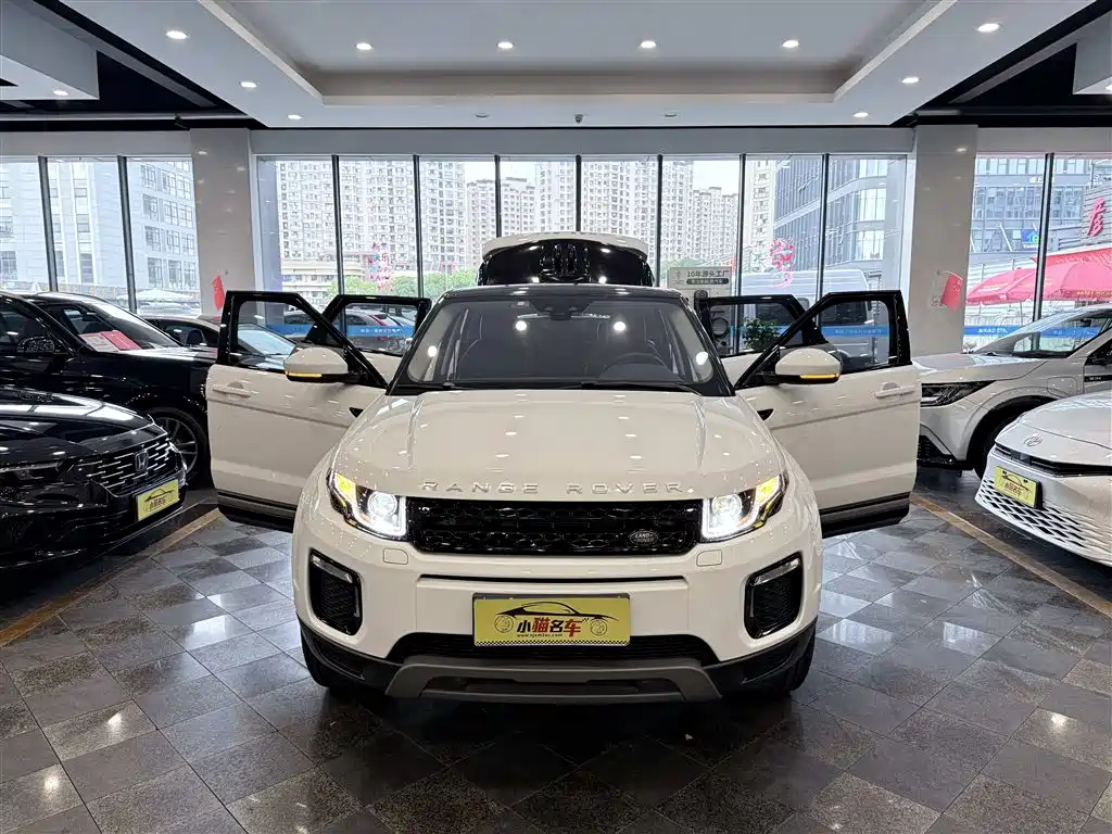 Land Rover Evoque 2018 — фото 17