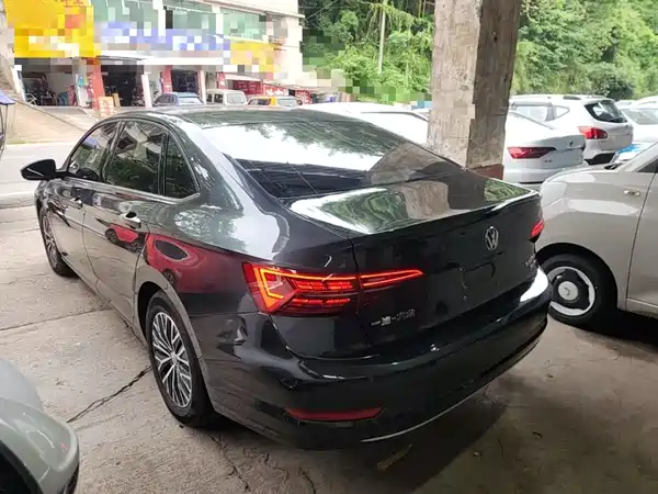 Volkswagen Sagitar 2020