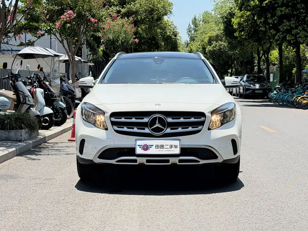 Mercedes-Benz GLA 2019