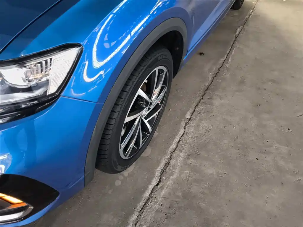 Volkswagen T-Roc 2020 — фото 25
