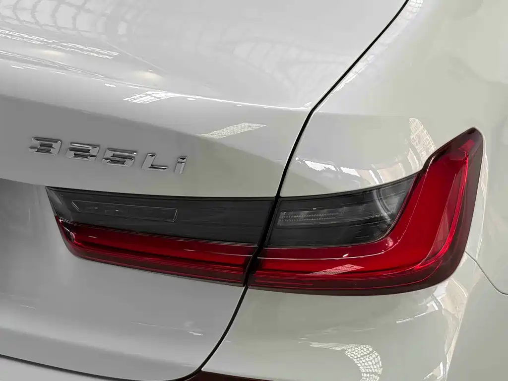 BMW 3 Series 2020 — фото 14