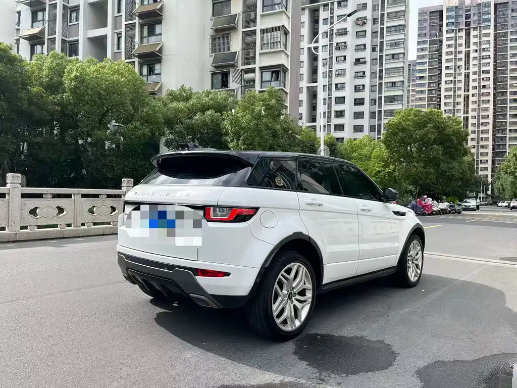 Land Rover Evoque 2018 — фото 9