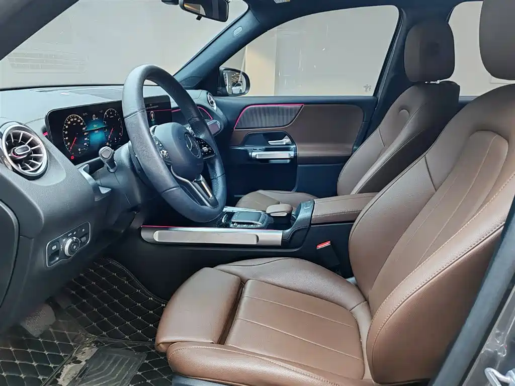 Mercedes-Benz GLB 2023 — фото 20
