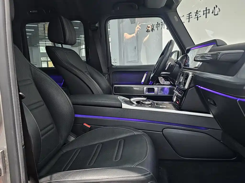 Mercedes-Benz G-Class 2018 — фото 16