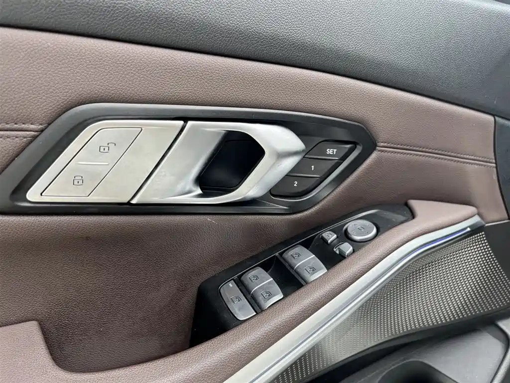 BMW 3 Series 2020 — фото 16