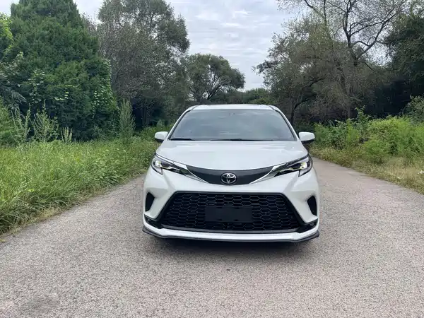 Toyota Granvia 2026