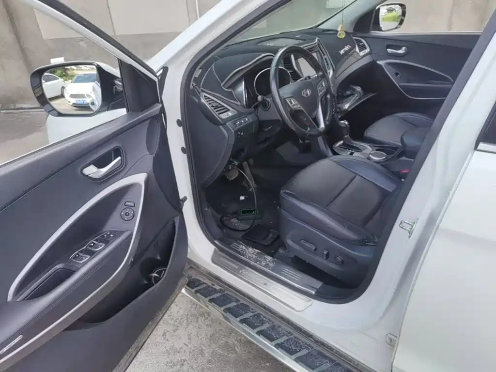 Hyundai Santa Fe 2016 — фото 16