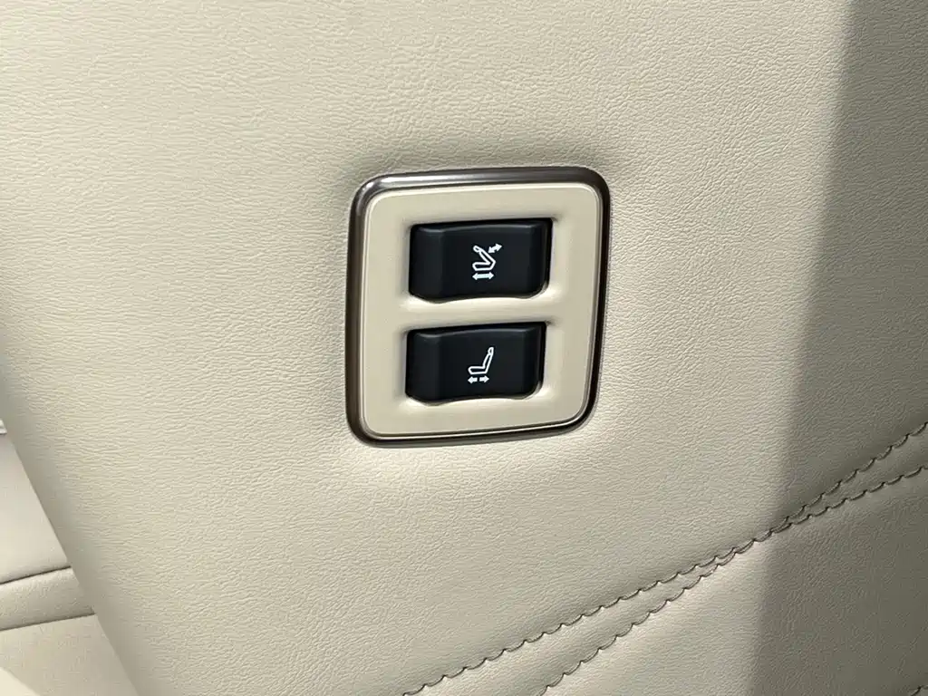 Toyota Vellfire 2025 — фото 13