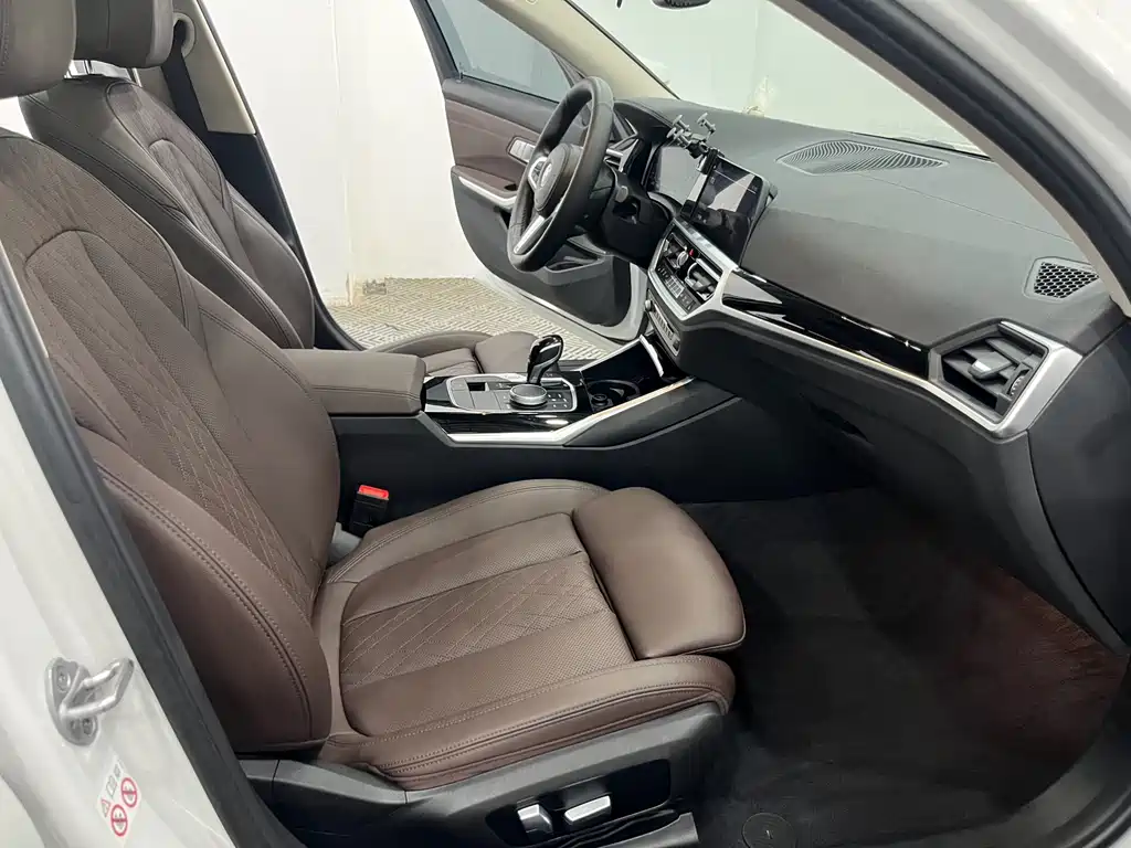 BMW 3 Series 2022