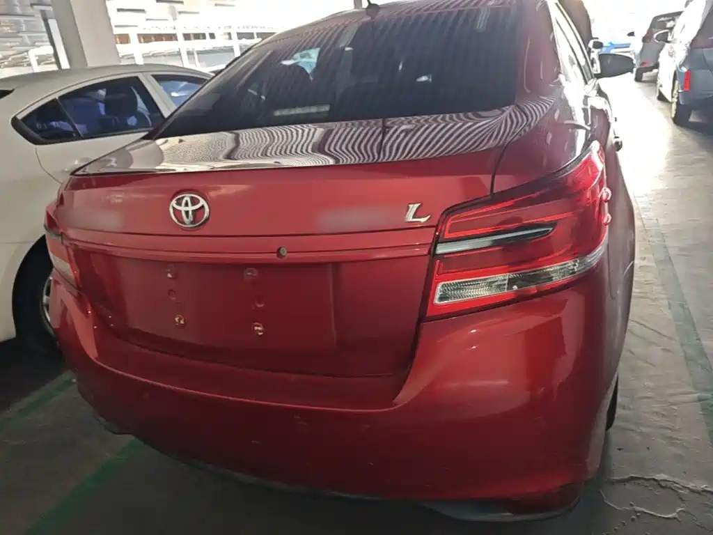 Toyota Yaris L 2019