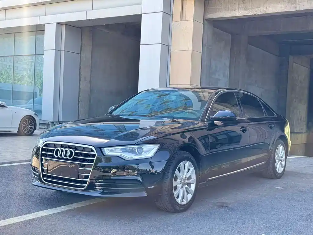 Audi A6L 2014 — фото 1