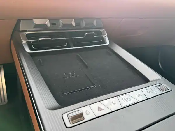 BYD Han L 2025