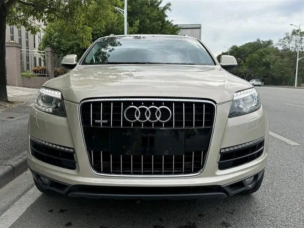 Audi Q7 2012 — фото 2