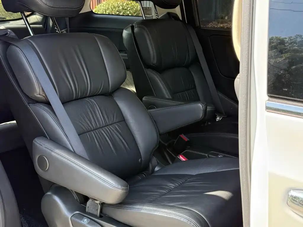 Honda Odyssey 2018 — фото 13