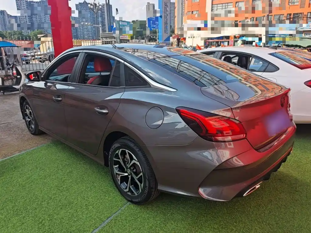 MG MG5 2023