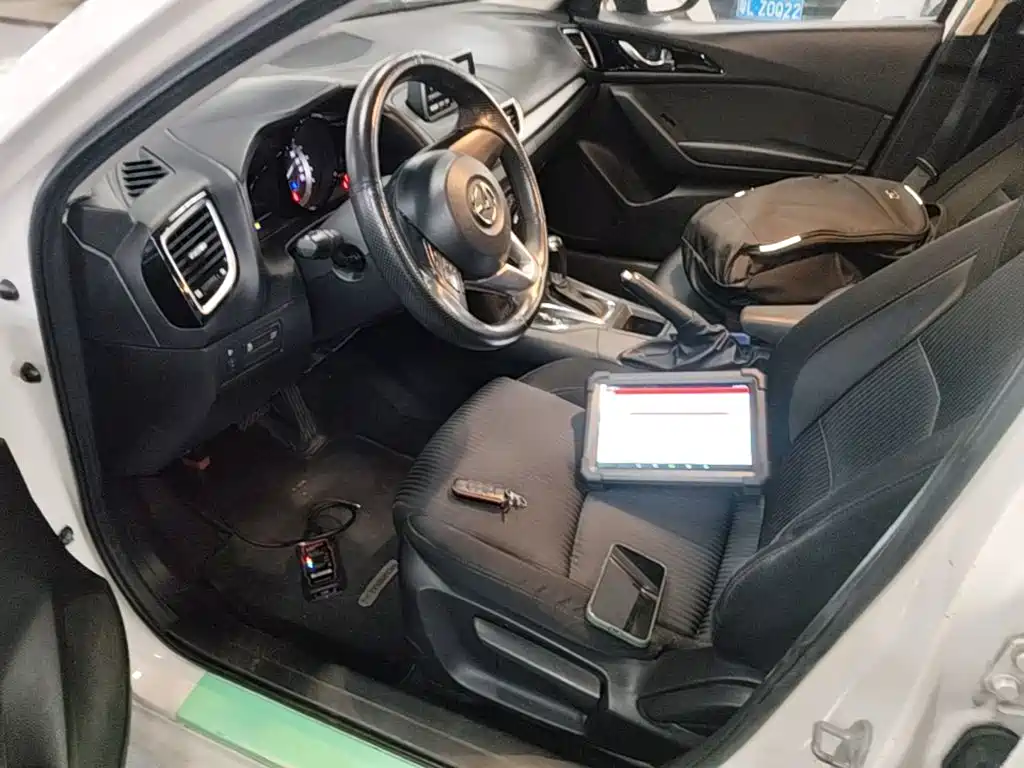 Mazda 3 Angkesela 2015 — фото 16